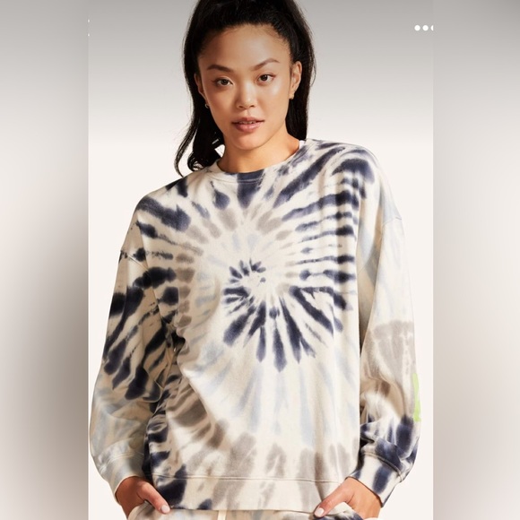 Peloton Spiral Tie Dye Crewneck Pullover Sweatshirt Logo Womens Size Large - Picture 7 of 7